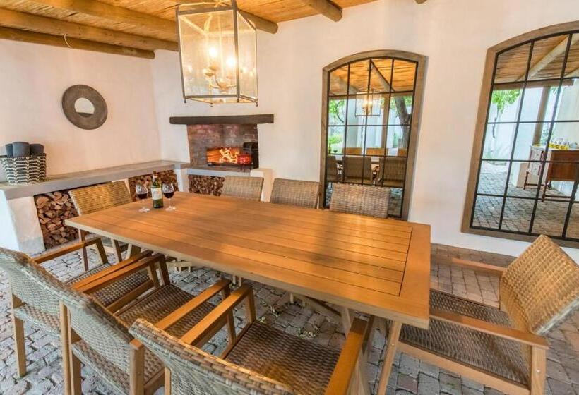 펜션 Klein Nektar Wine & Olive Estate