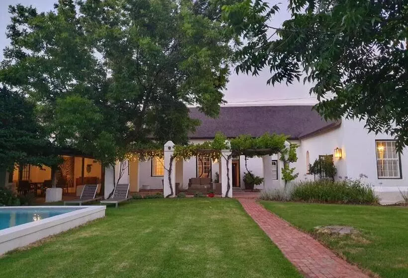 پانسیون Klein Nektar Wine & Olive Estate