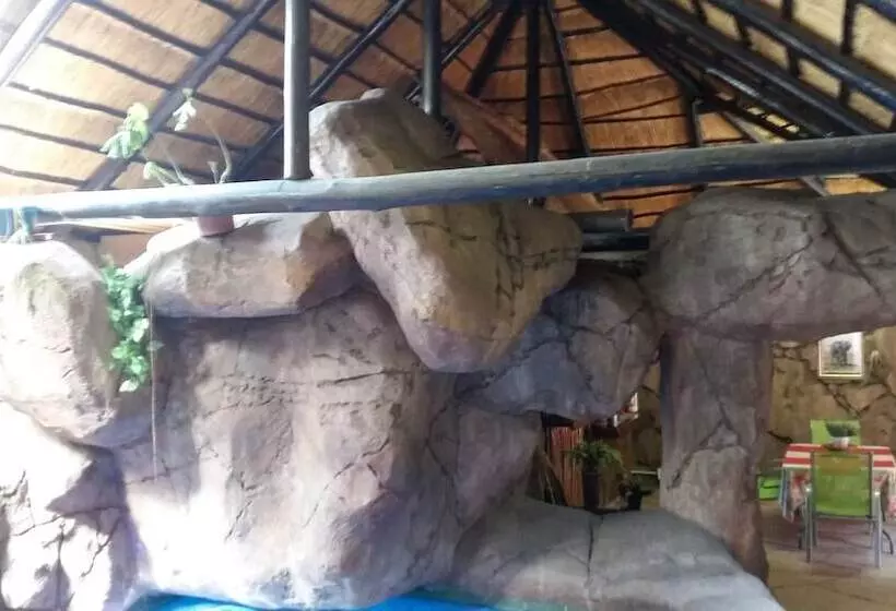 ペンション Pride Rock Accommodation