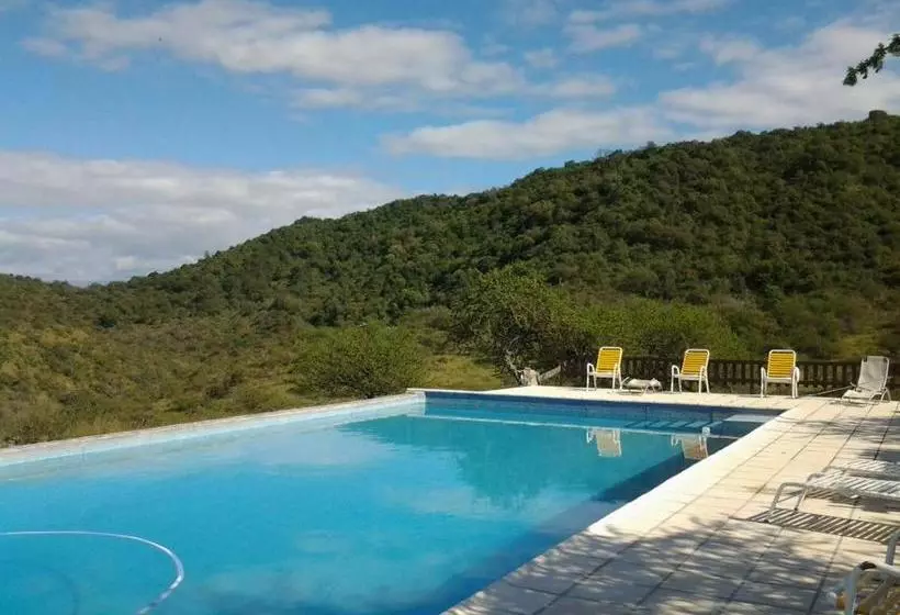 ユースホステル Posada Del Portezuelo