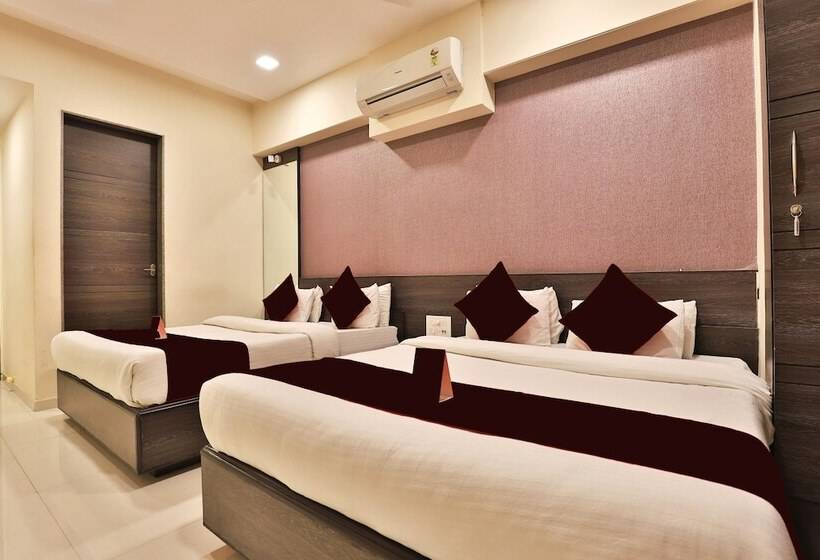 هاستل Royal Rituals