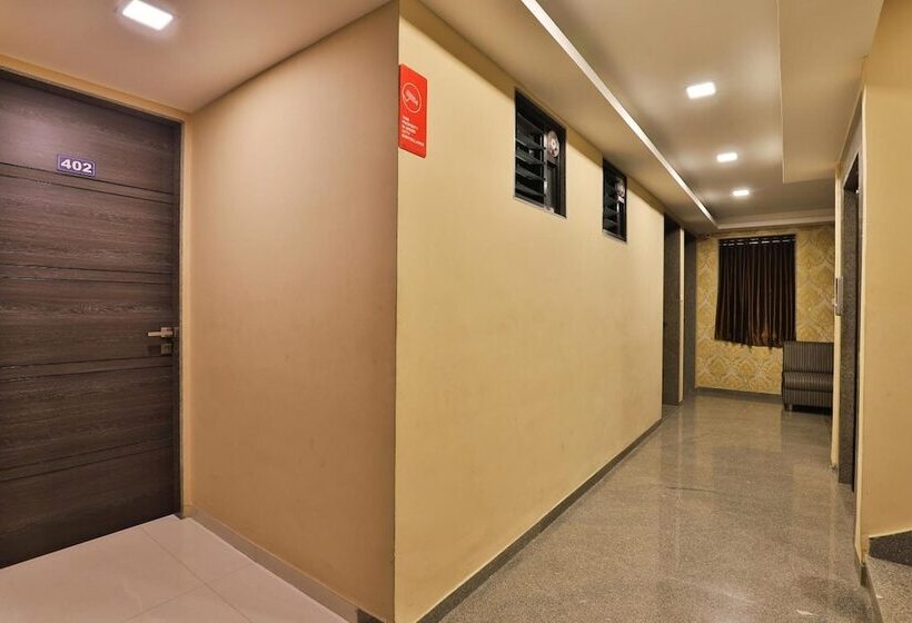 هاستل Royal Rituals