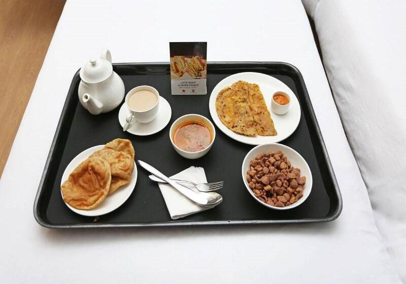 هاستل Royal Rituals