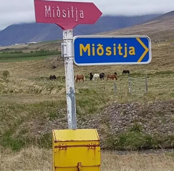 هتل Midsitja