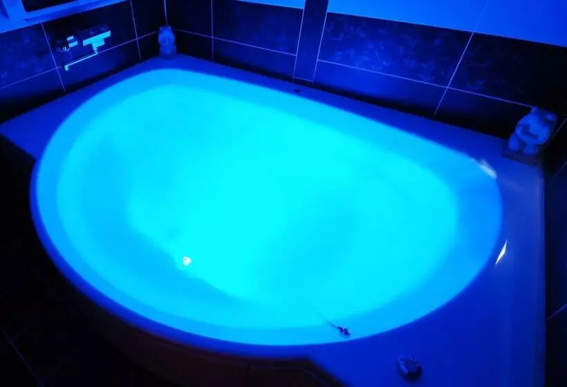 Hotelli Vanilla Resort Kawagoe   Adults Only