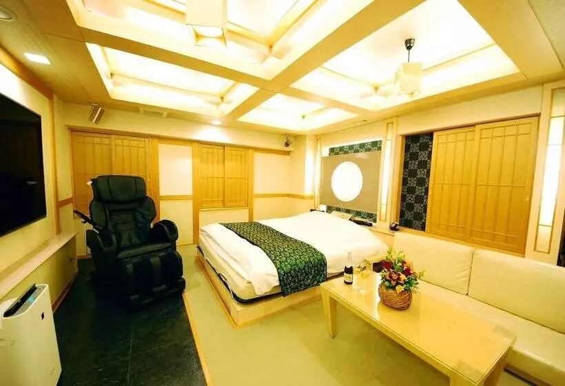 Hotelli Vanilla Resort Kawagoe   Adults Only