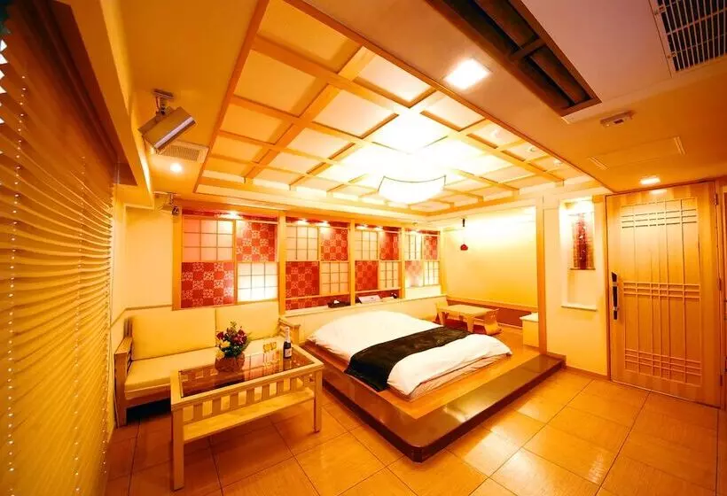 Hotelli Vanilla Resort Kawagoe   Adults Only