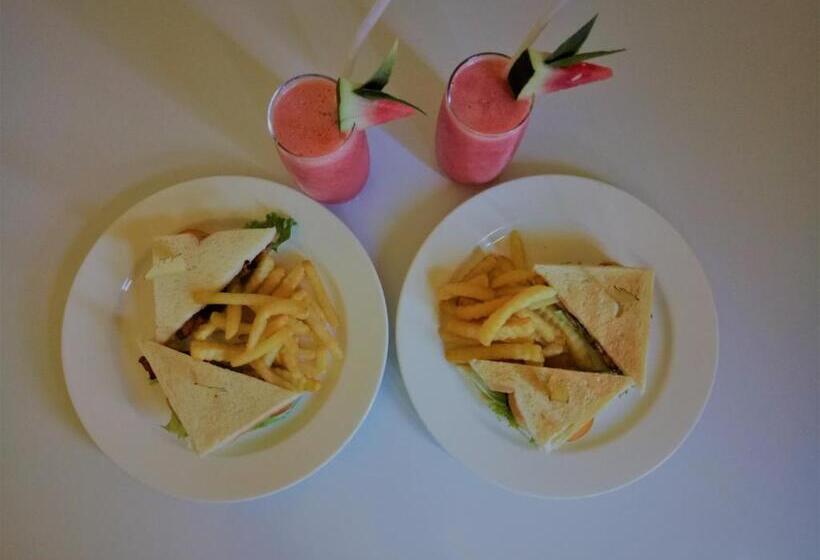 פנסיון Kutuh Manak Guest House