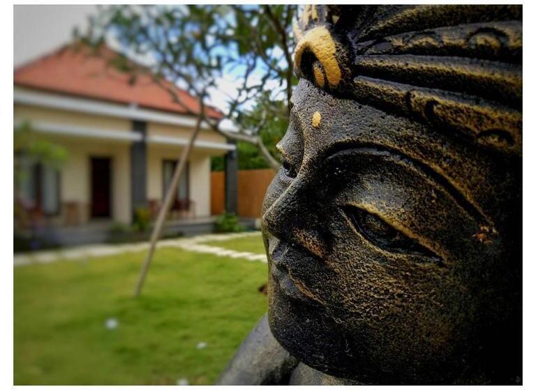 פנסיון Kutuh Manak Guest House