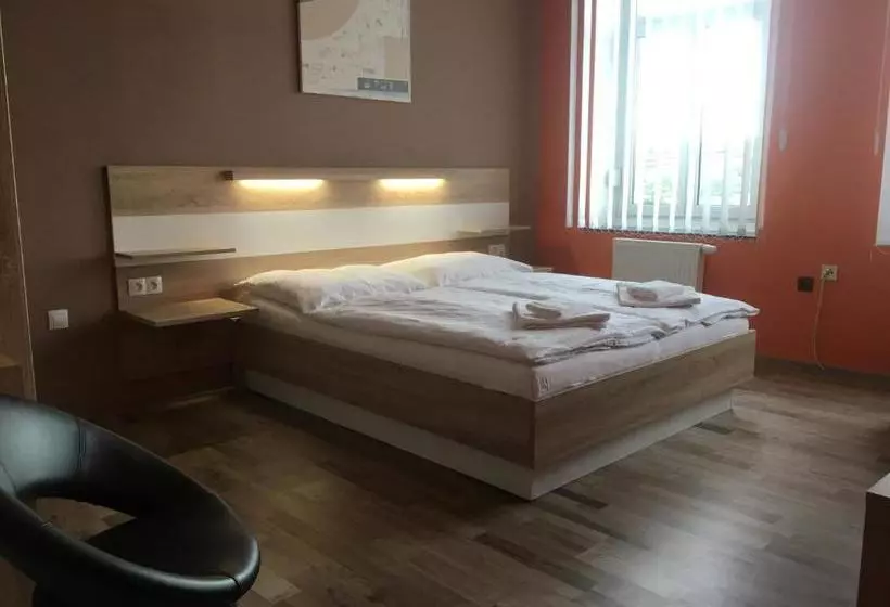 پانسیون Penzion Obora