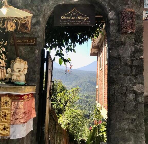 펜션 Umah De Madya & Rooftop De Madya