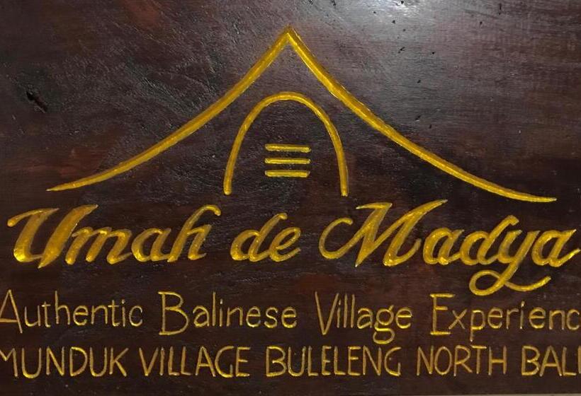 ペンション Umah De Madya & Rooftop De Madya