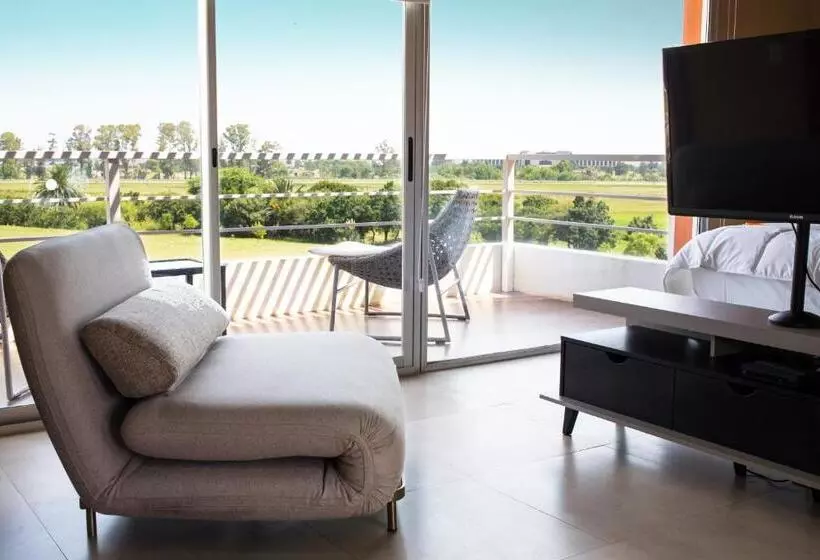 Lomas Del Real Apart