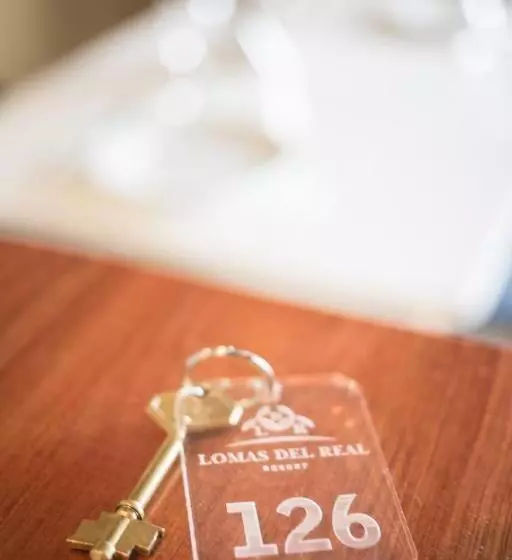 Lomas Del Real Apart