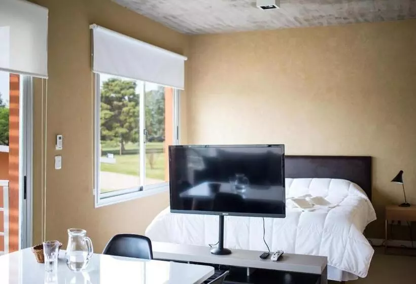 Lomas Del Real Apart