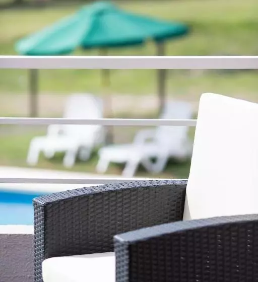 Lomas Del Real Apart