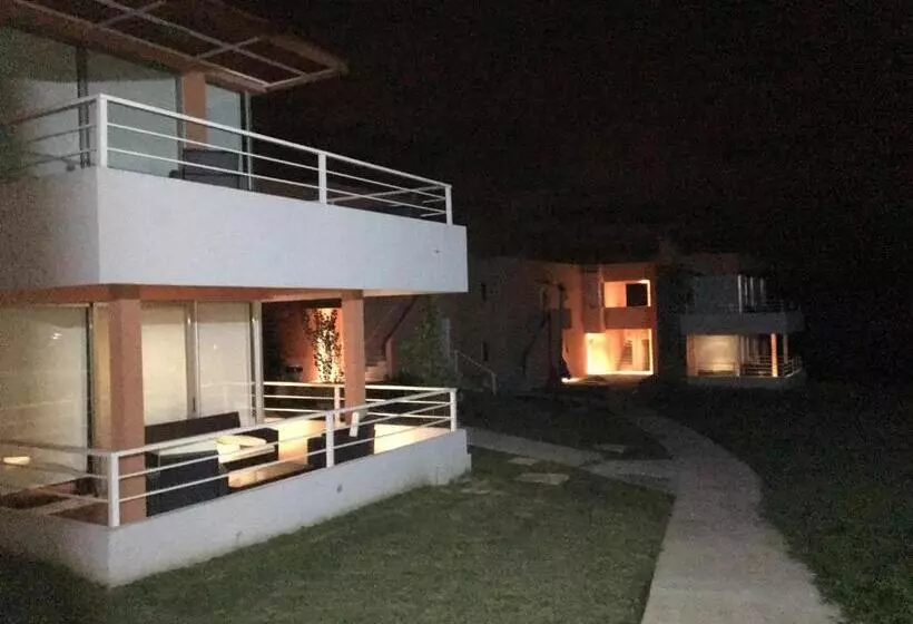 Lomas Del Real Apart