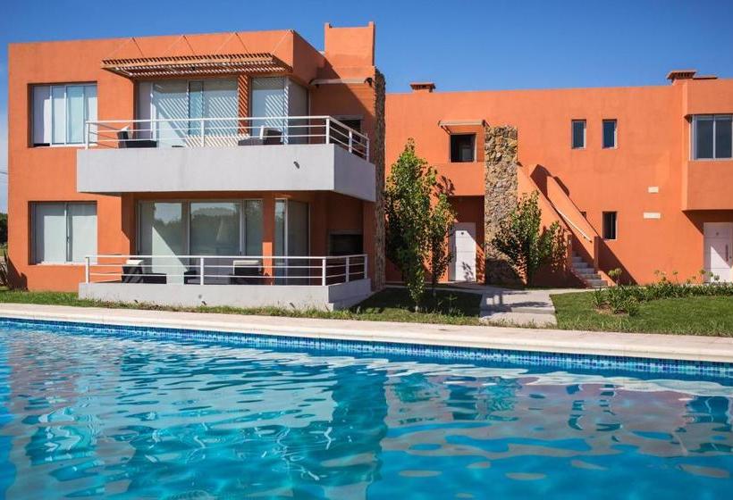 Lomas Del Real Apart