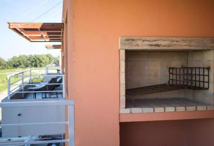 Lomas Del Real Apart