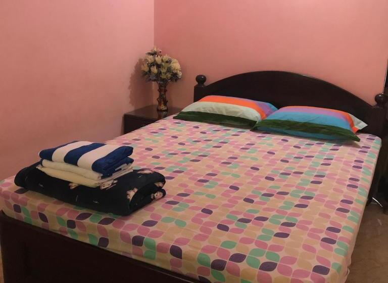 Pensão All Seasons Guest House