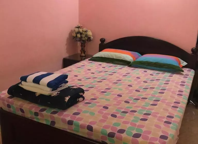 ペンション All Seasons Guest House