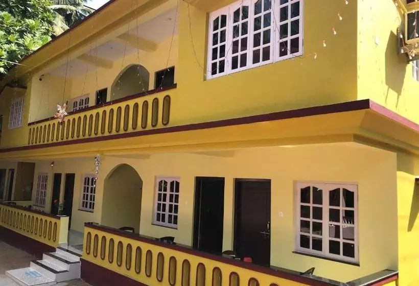 ペンション All Seasons Guest House