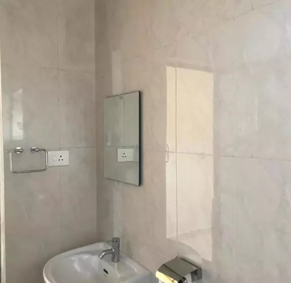 ペンション All Seasons Guest House