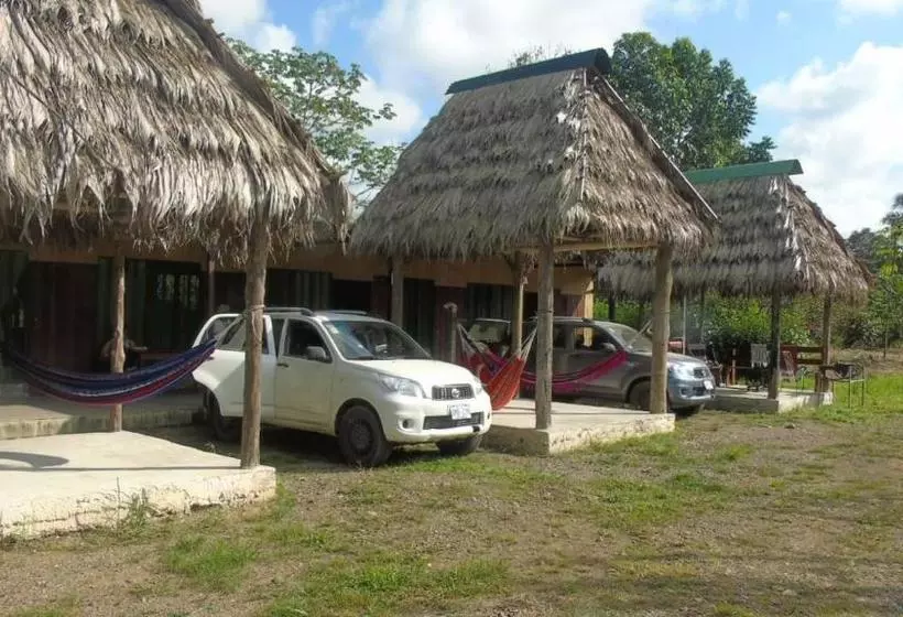 ペンション Jhazmin Aeropuerto