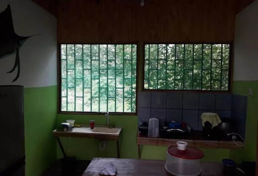 ペンション Jhazmin Aeropuerto