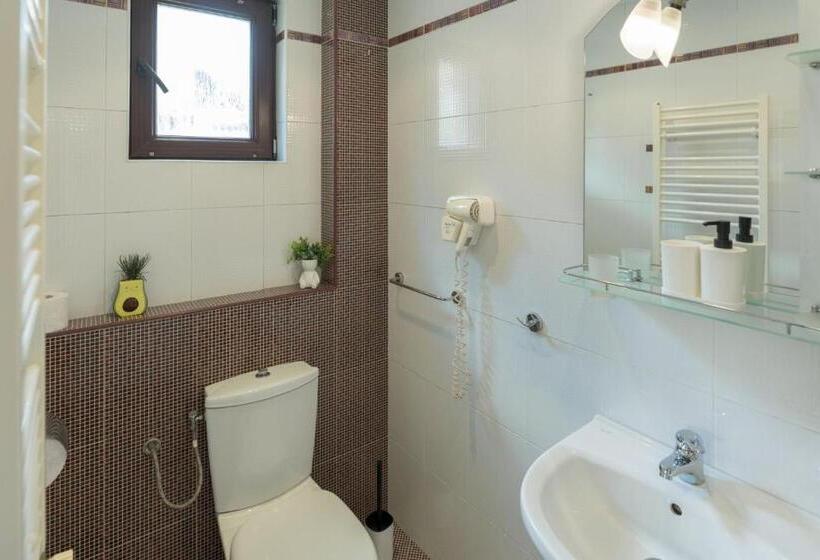 膳宿费 Kadiyata Guest House