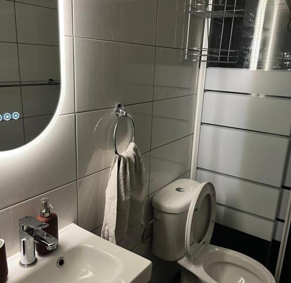 Xanthis Hostel Nicosia City Centre