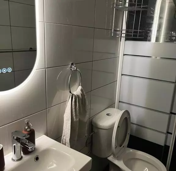 Xanthis Hostel Nicosia City Centre