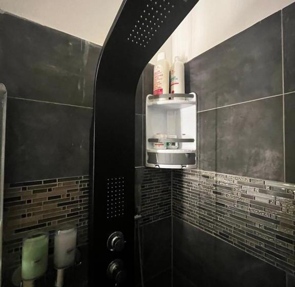 Xanthis Hostel Nicosia City Centre