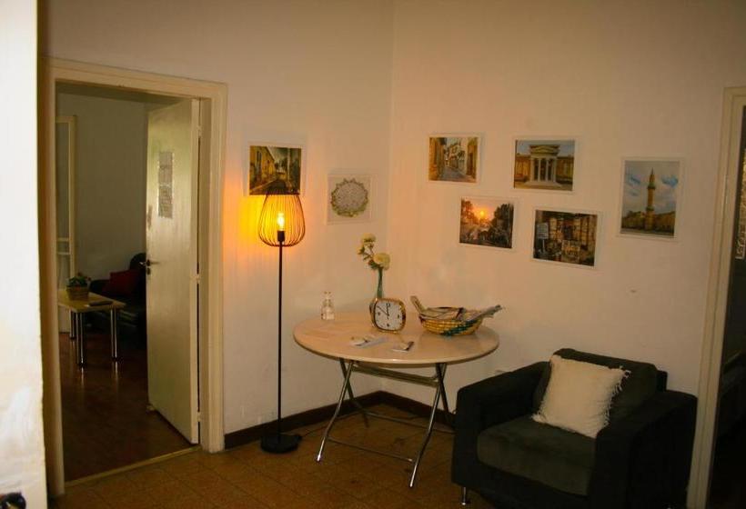 Xanthis Hostel Nicosia City Centre
