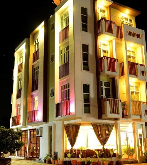 پانسیون Express Inn At Hulhumale