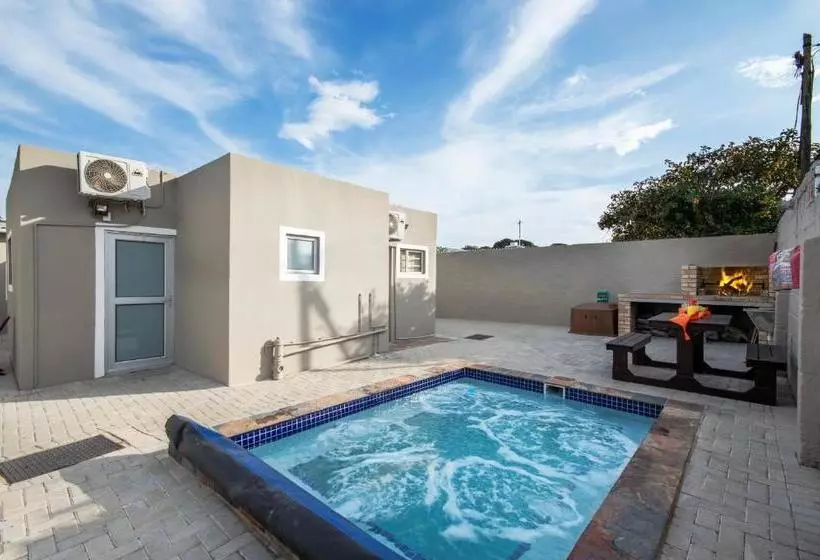 Majatalo Newtondale Self Catering