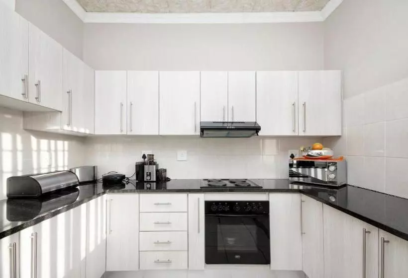 Majatalo Newtondale Self Catering