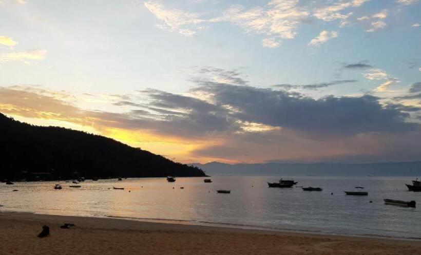 펜션 Suítes Pouso Do Sol