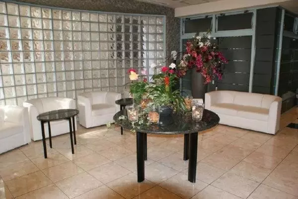 Hotelli Urban  Twins Chofu