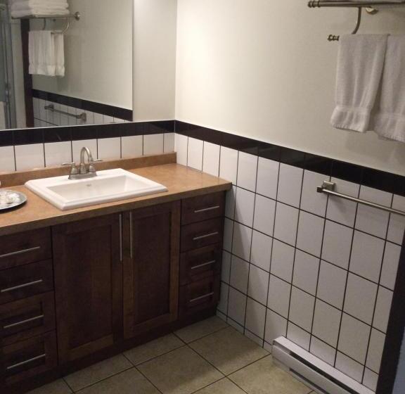 هاستل Water Suites