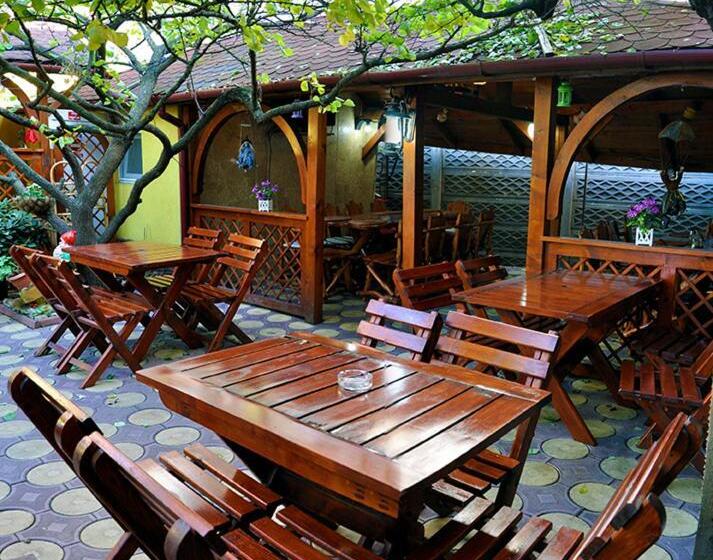 پانسیون Casa Belazur