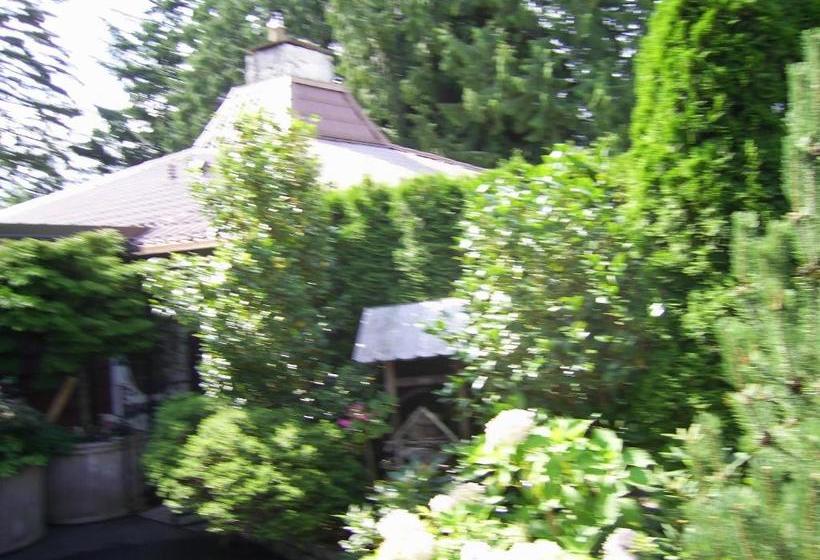 پانسیون Garden House