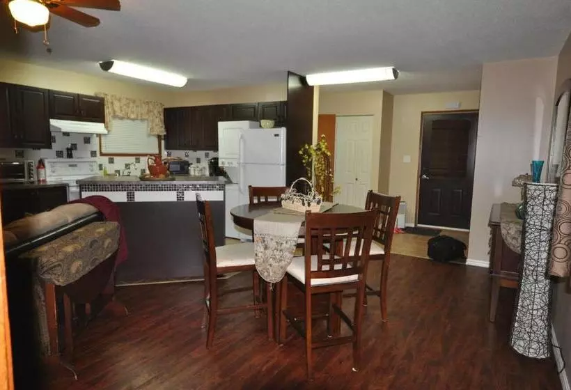 Majatalo Garden House