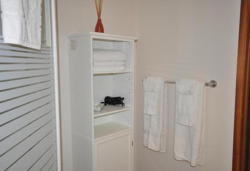 پانسیون Garden House