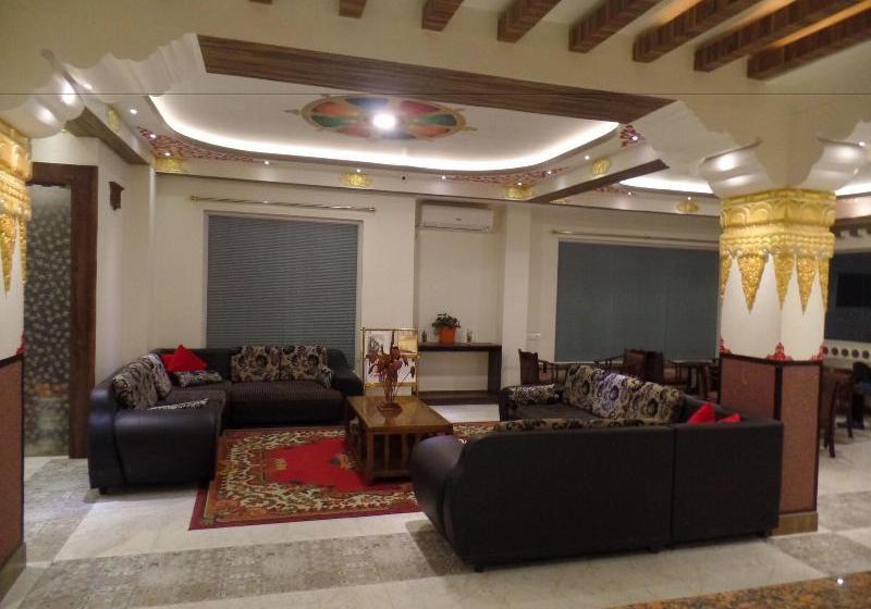 הוסטל The Lindsay Cheu Den