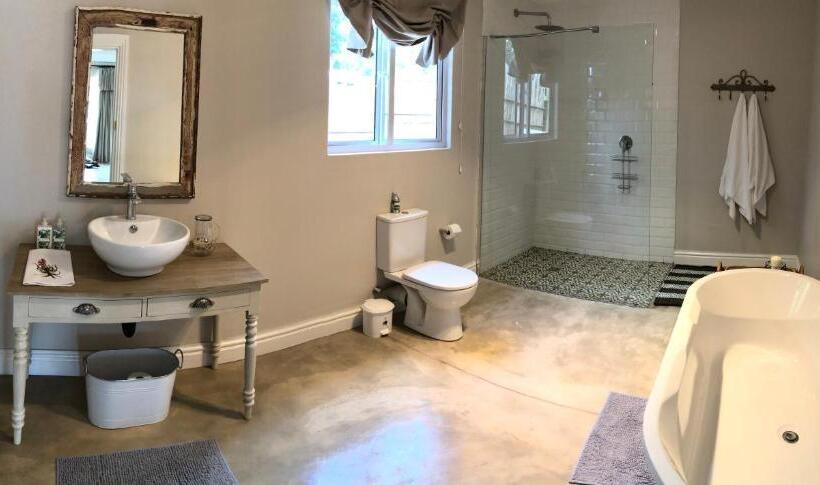 فندق Lavender Trout Guest Farm