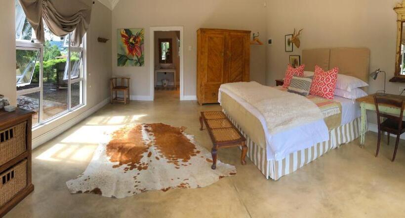 فندق Lavender Trout Guest Farm