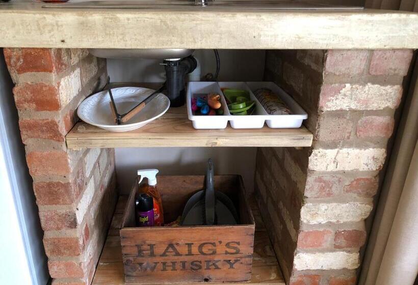 فندق Lavender Trout Guest Farm