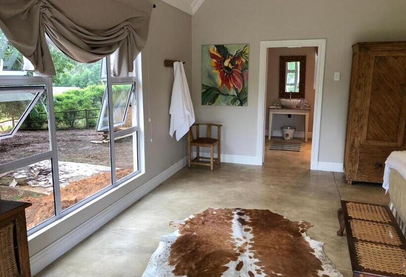 فندق Lavender Trout Guest Farm