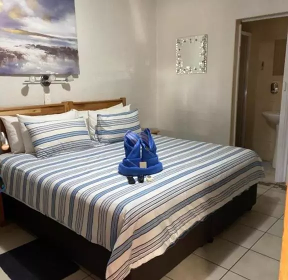 Majatalo Acquila Guest House